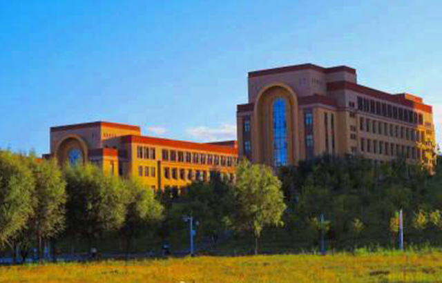 新疆师范大学在职研究生校园图片